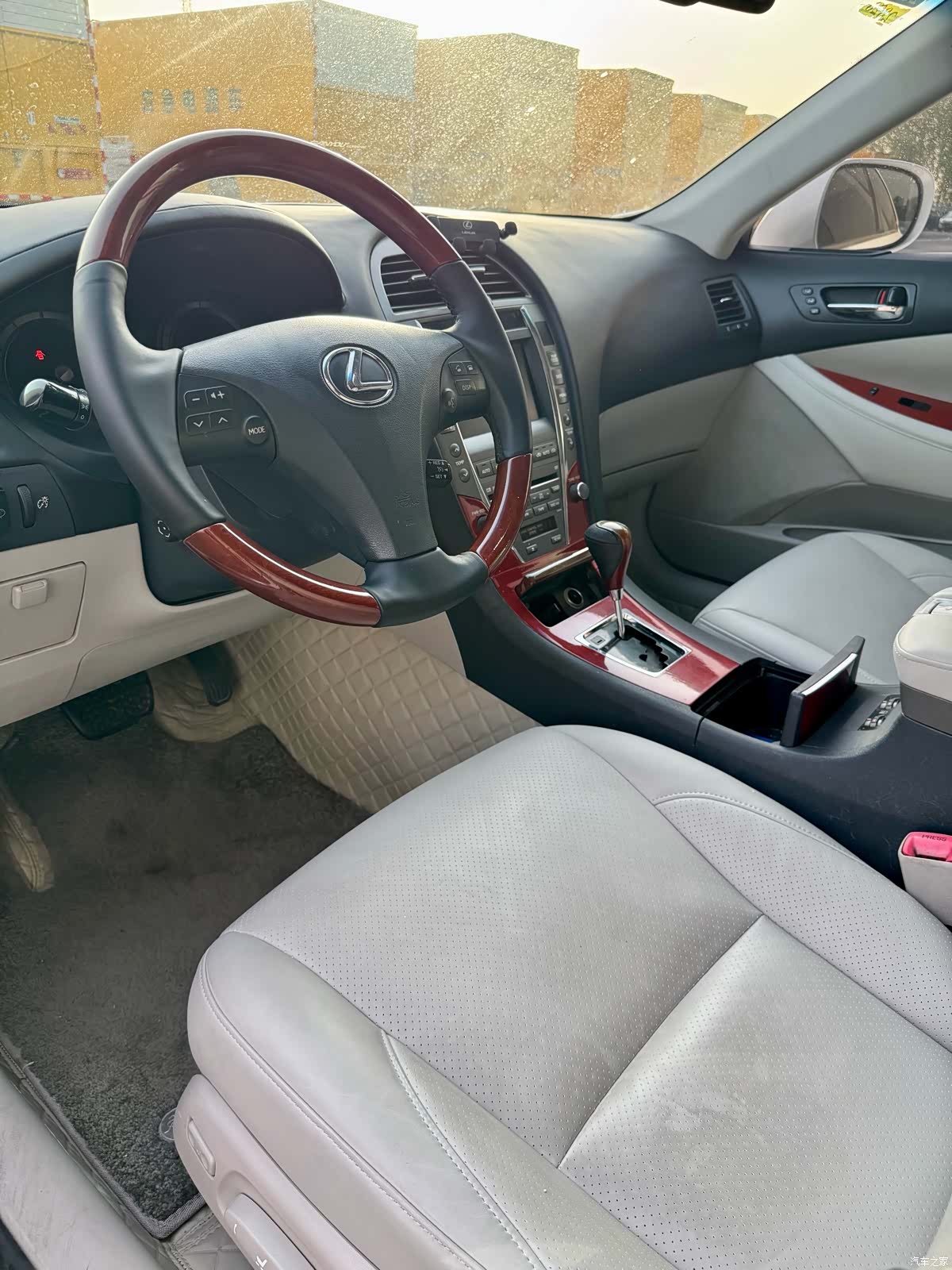 Lexus ES, 2009 8
