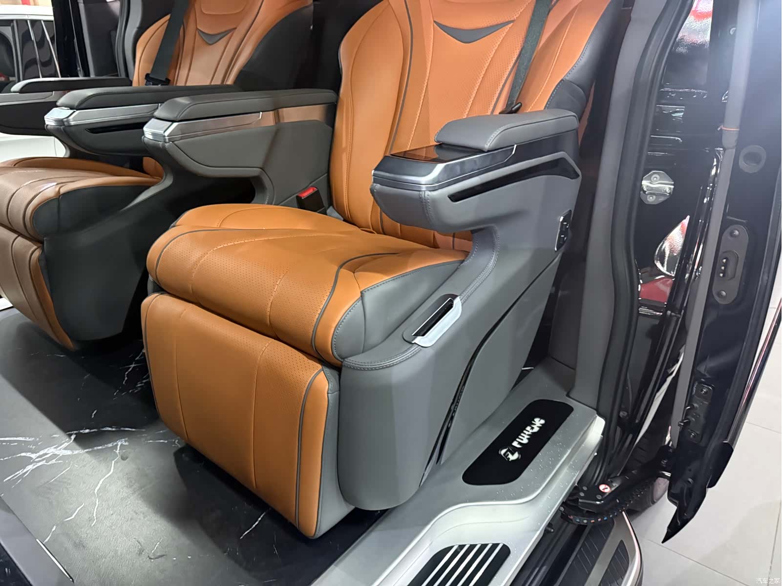 Ford Tourneo, 2025 15
