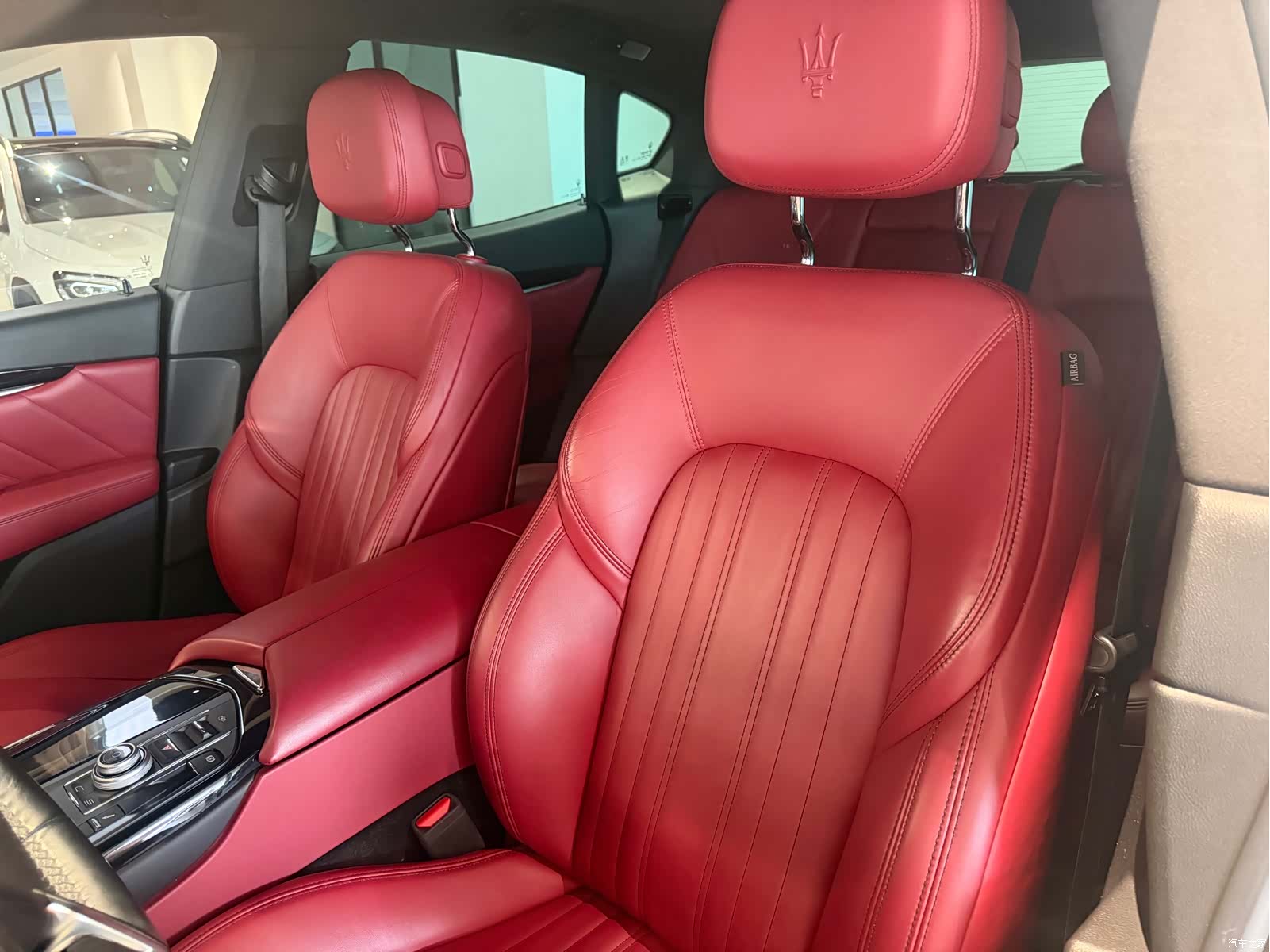Maserati Levante, 2021 13