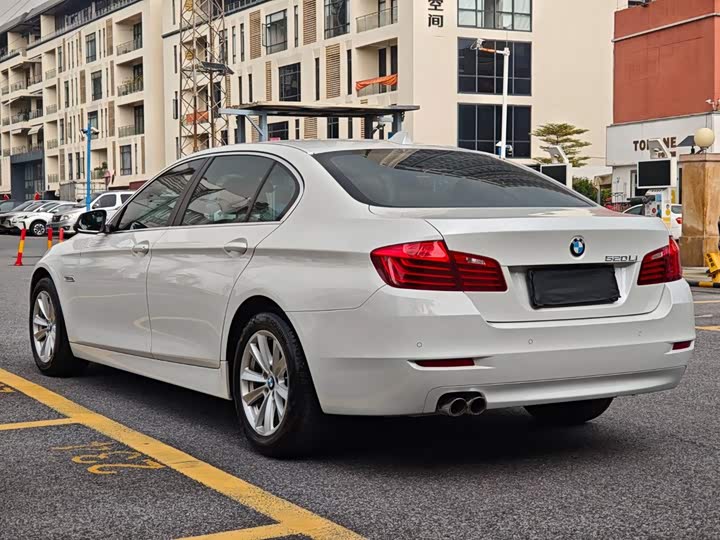 BMW 5 Series 2014 520Li dian ya xing