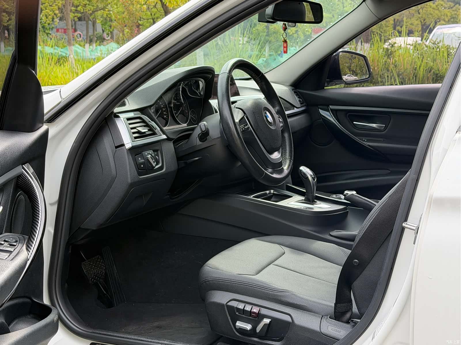BMW 3 Series, 2017 7