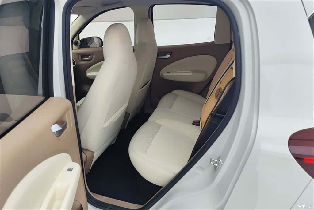 Wuling MINIEV, 2025 11