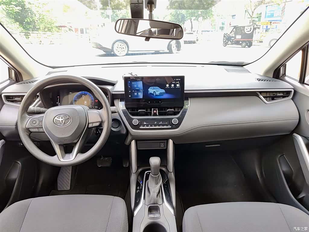 Toyota Frontlander, 2024 10