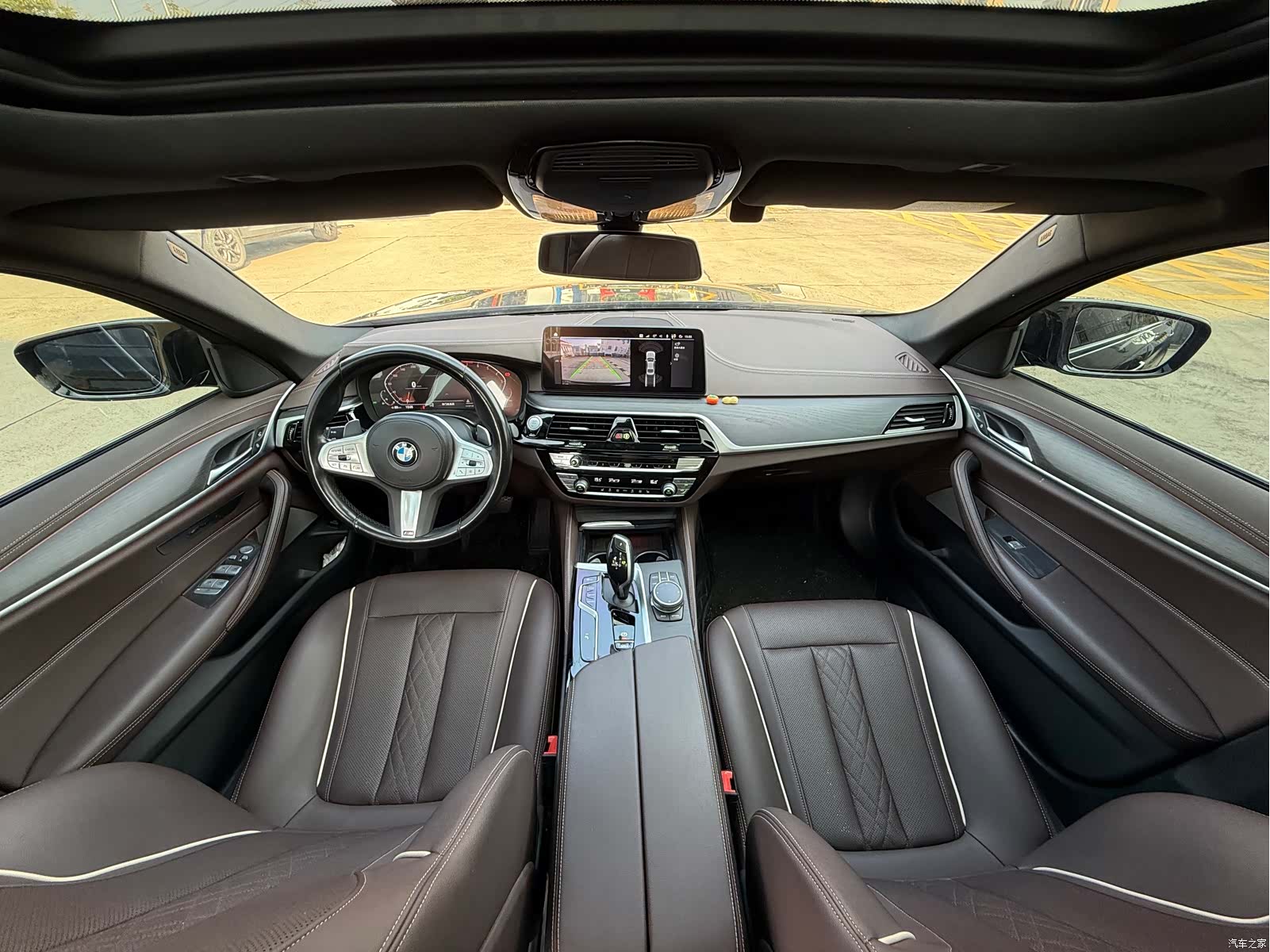 BMW 5 Series, 2023 все фото