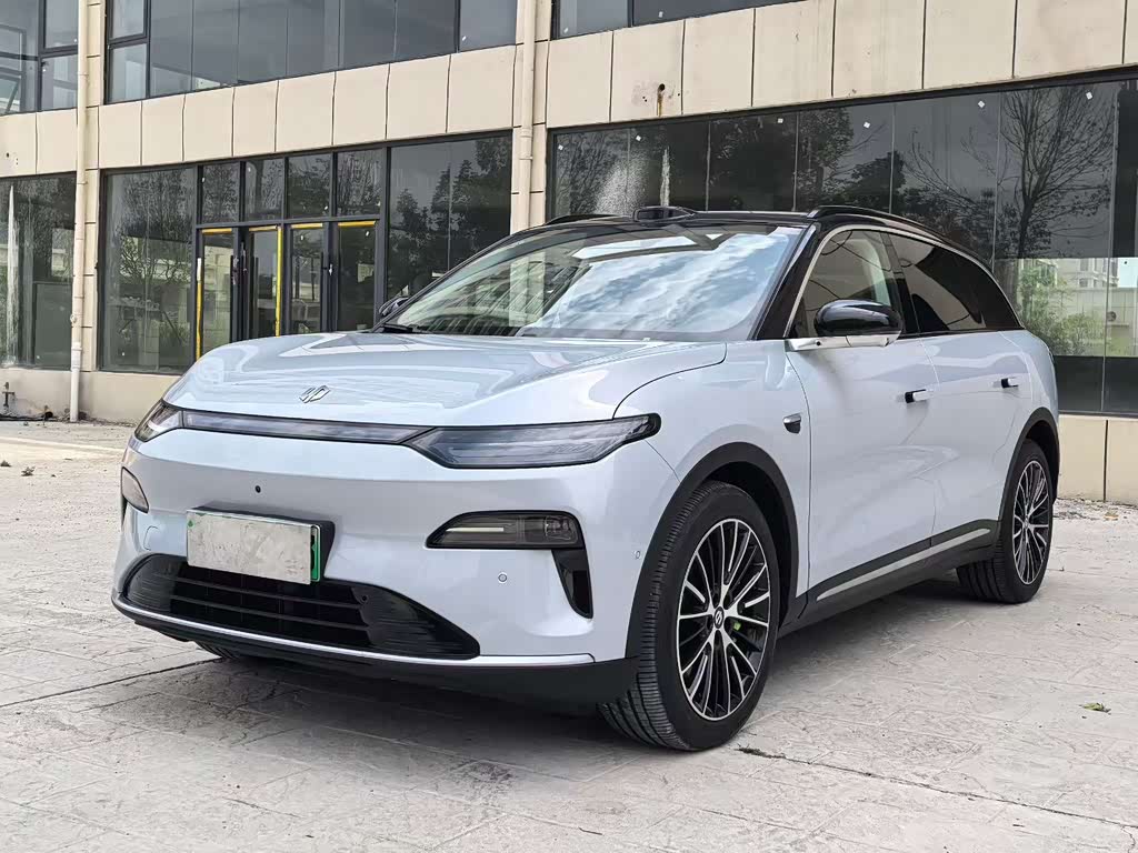 Leapmotor C11