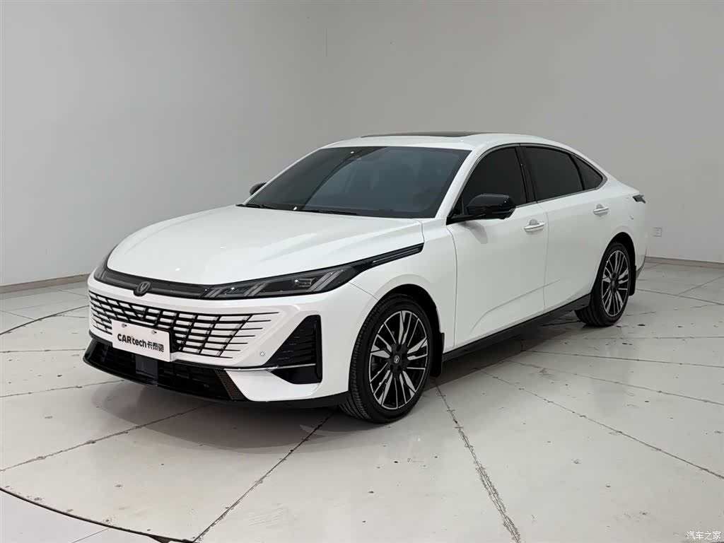 Changan Eado, 2026 все фото