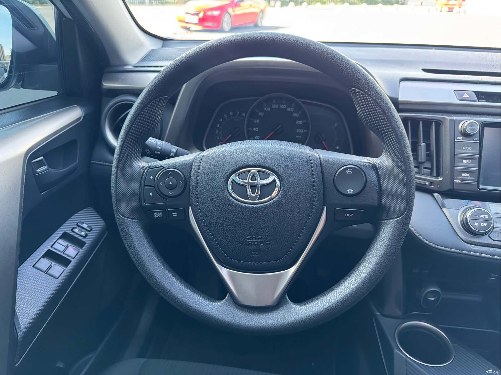 Toyota RAV4, 2016 24