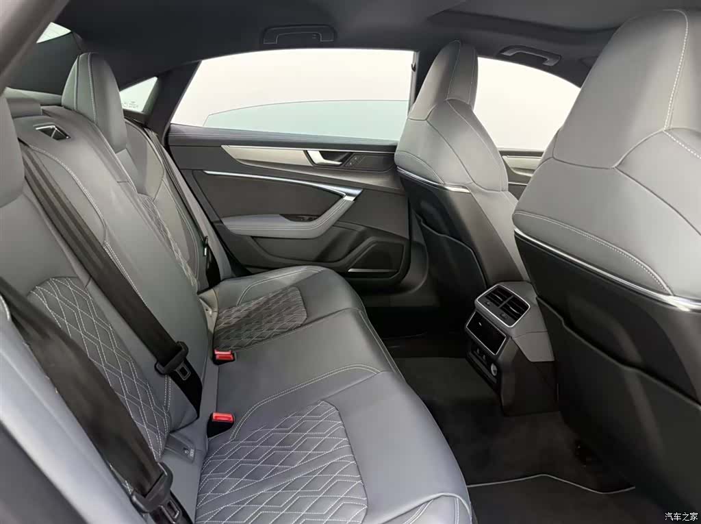 Audi A7L, 2025 8