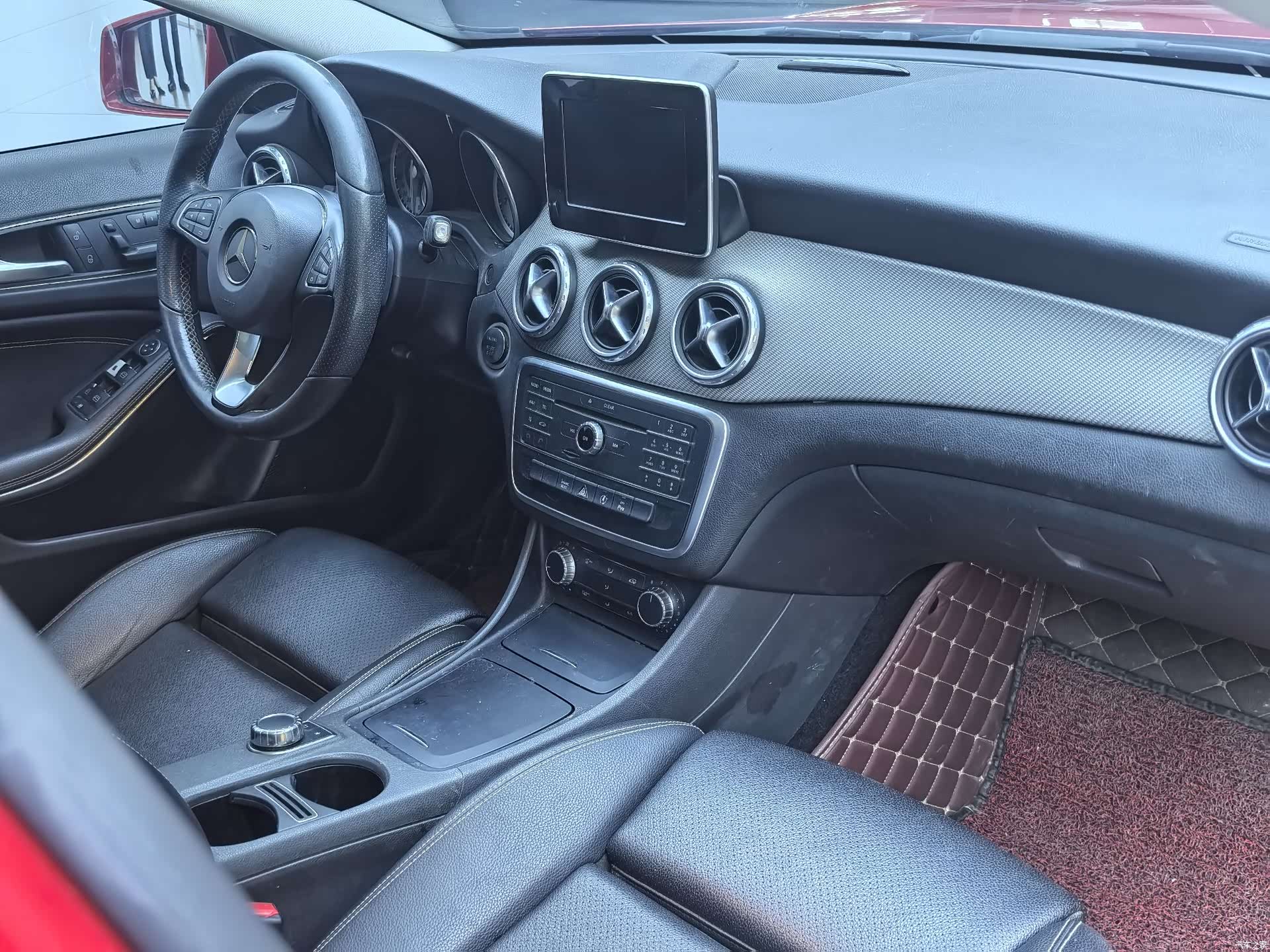 Mercedes-Benz GLA, 2017 16