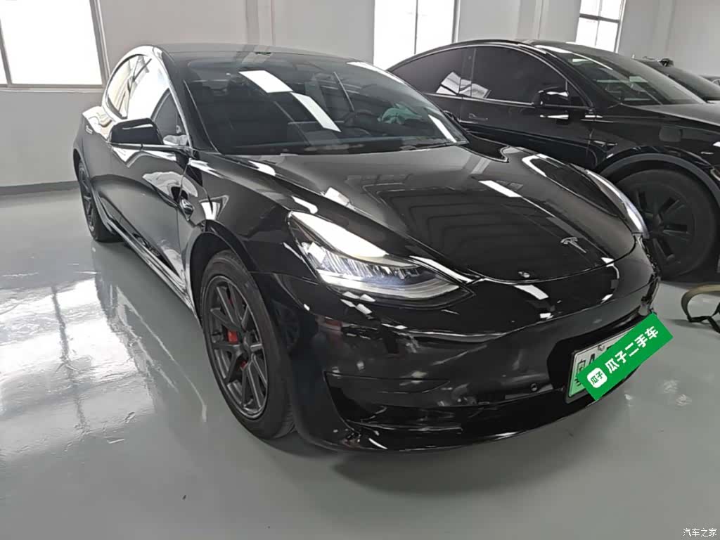 Tesla Model 3, 2020 4