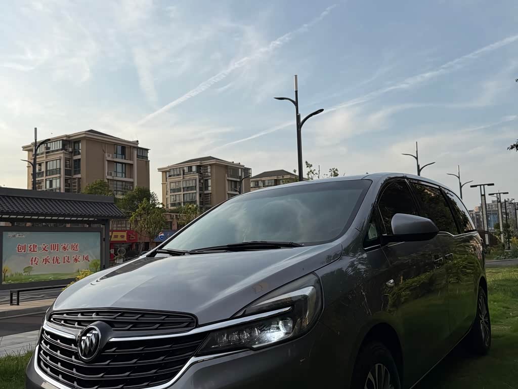 Buick GL8