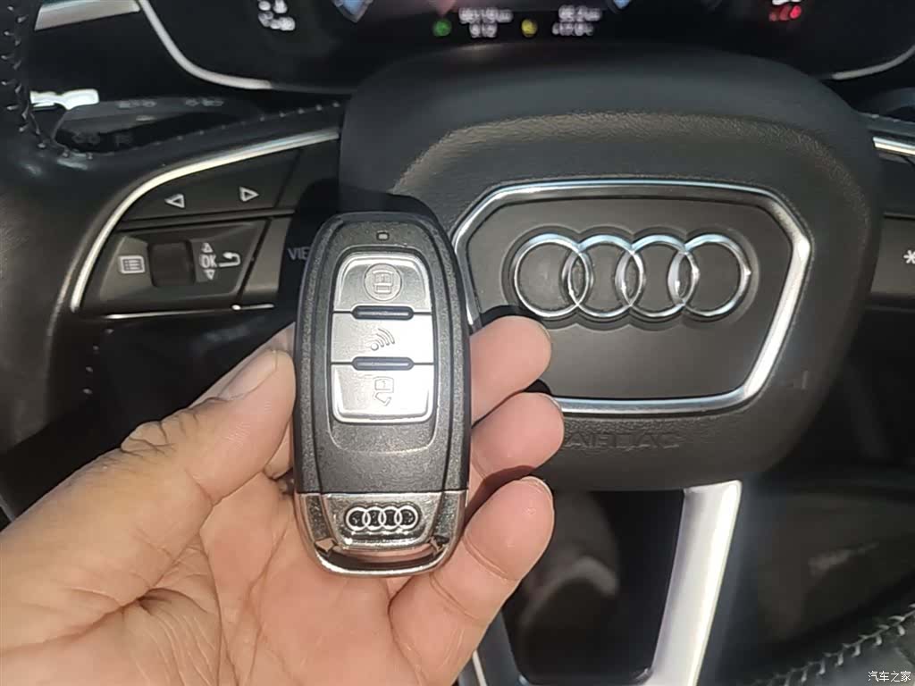 Audi Q3, 2021 9