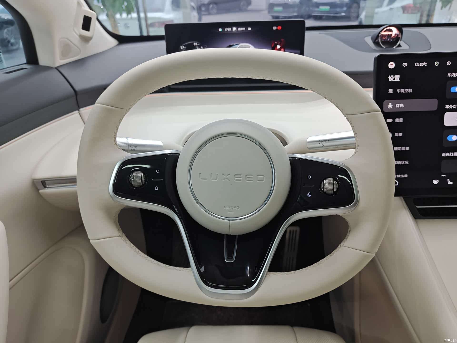 Luxeed R7, 2025 все фото