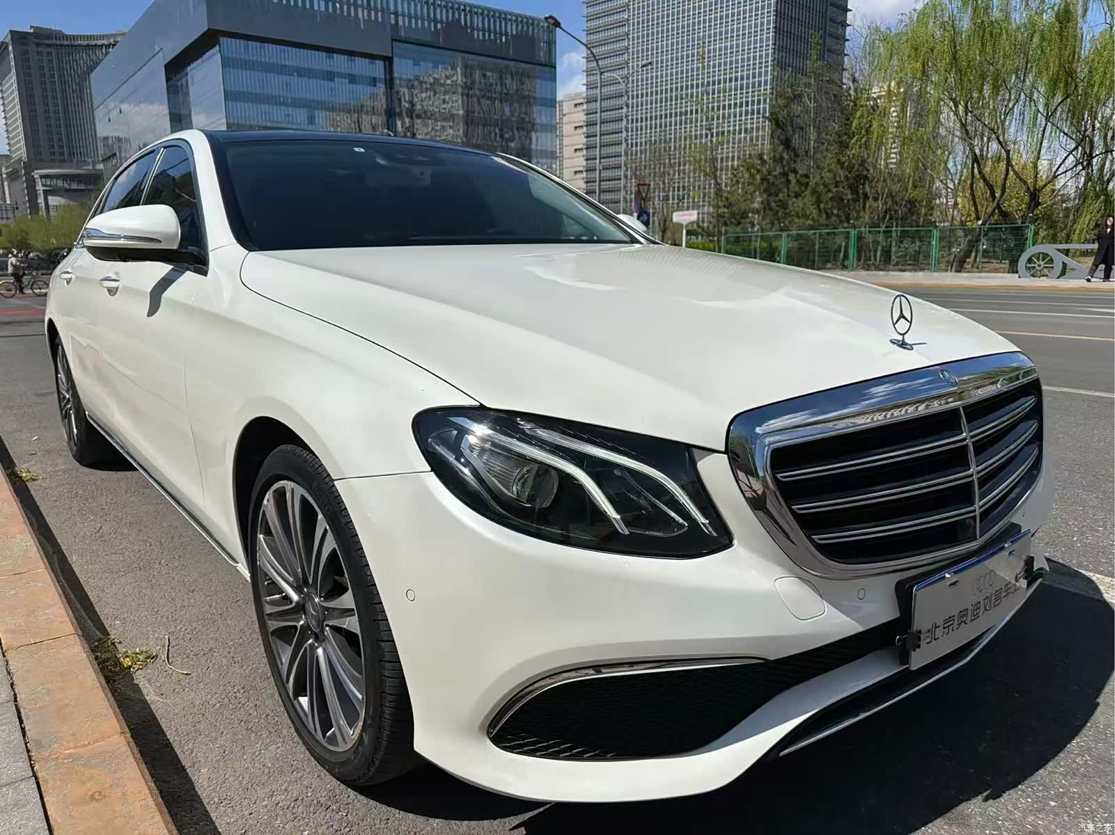 Mercedes-Benz E-Class, 2016 3