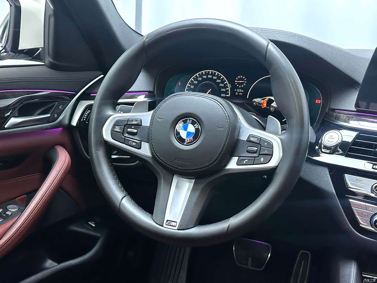 BMW 5 Series, 2019 все фото