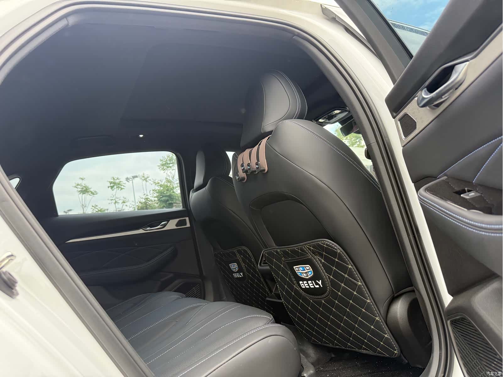 Geely Preface, 2026 15