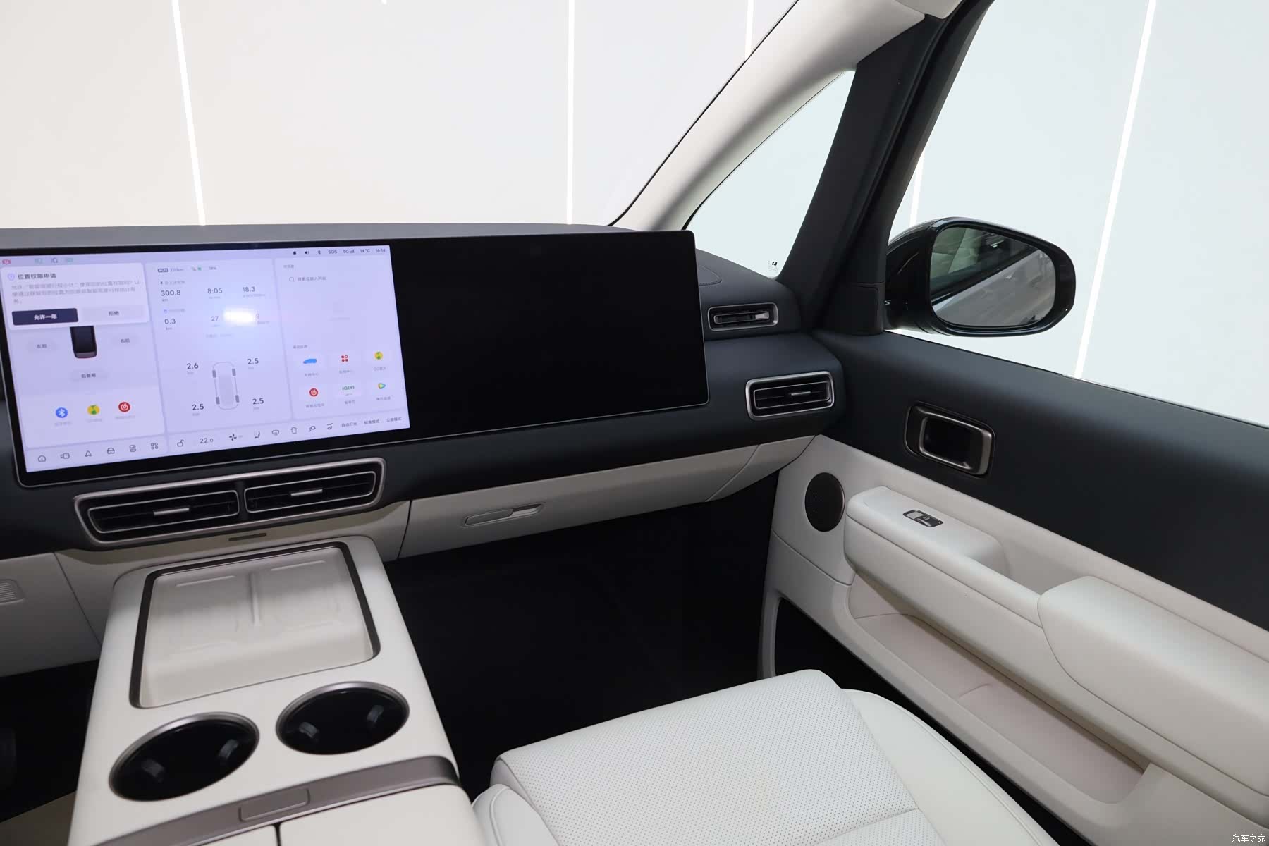 Li Auto MEGA, 2025 14
