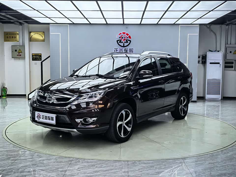 BYD S7