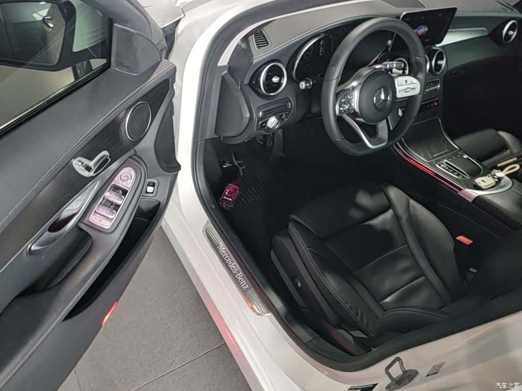 Mercedes-Benz C-Class, 2021 12