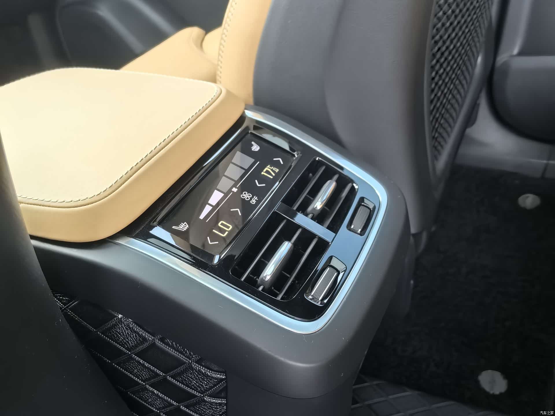 Volvo XC90, 2017 14
