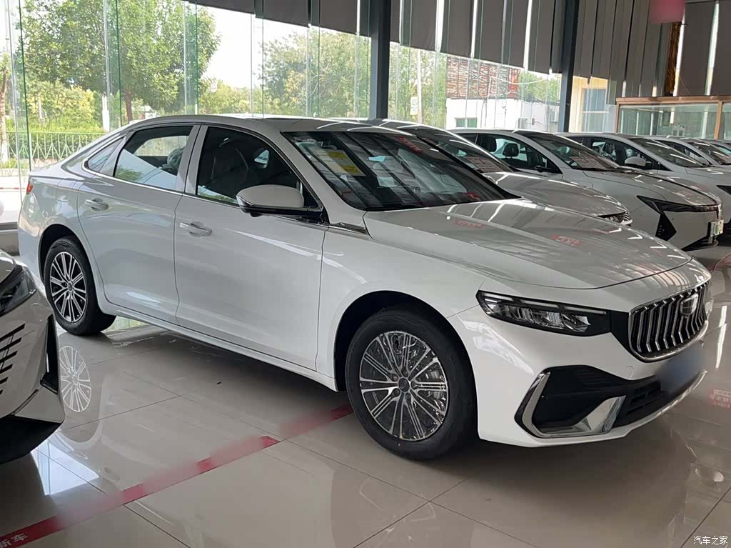 Geely Preface, 2026 все фото