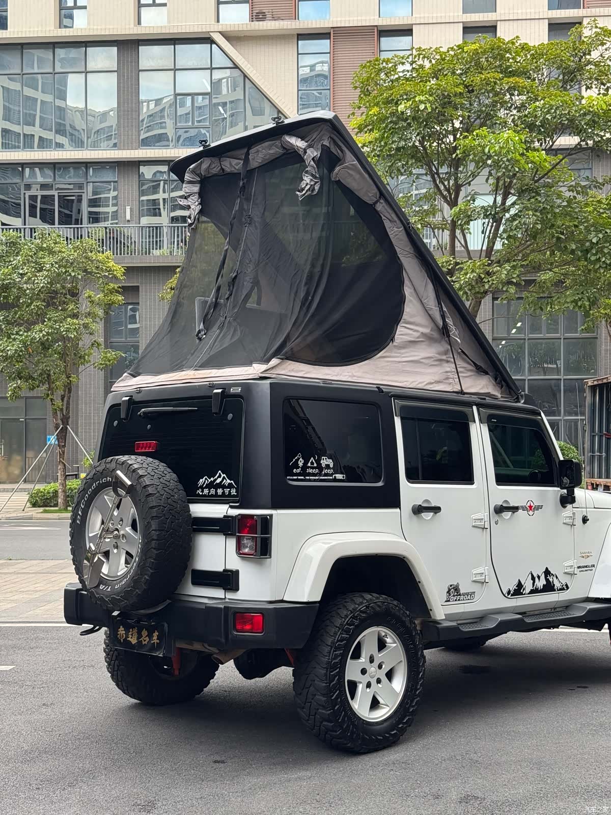 Jeep Wrangler, 2012 все фото