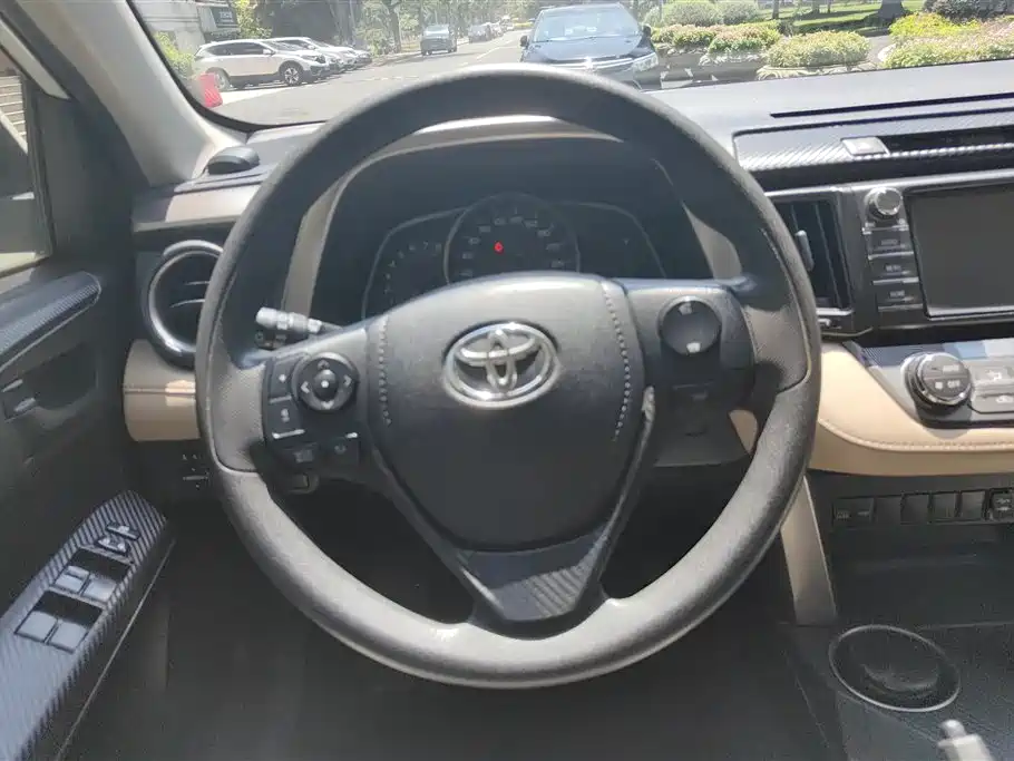 Toyota RAV4 Rongfang
