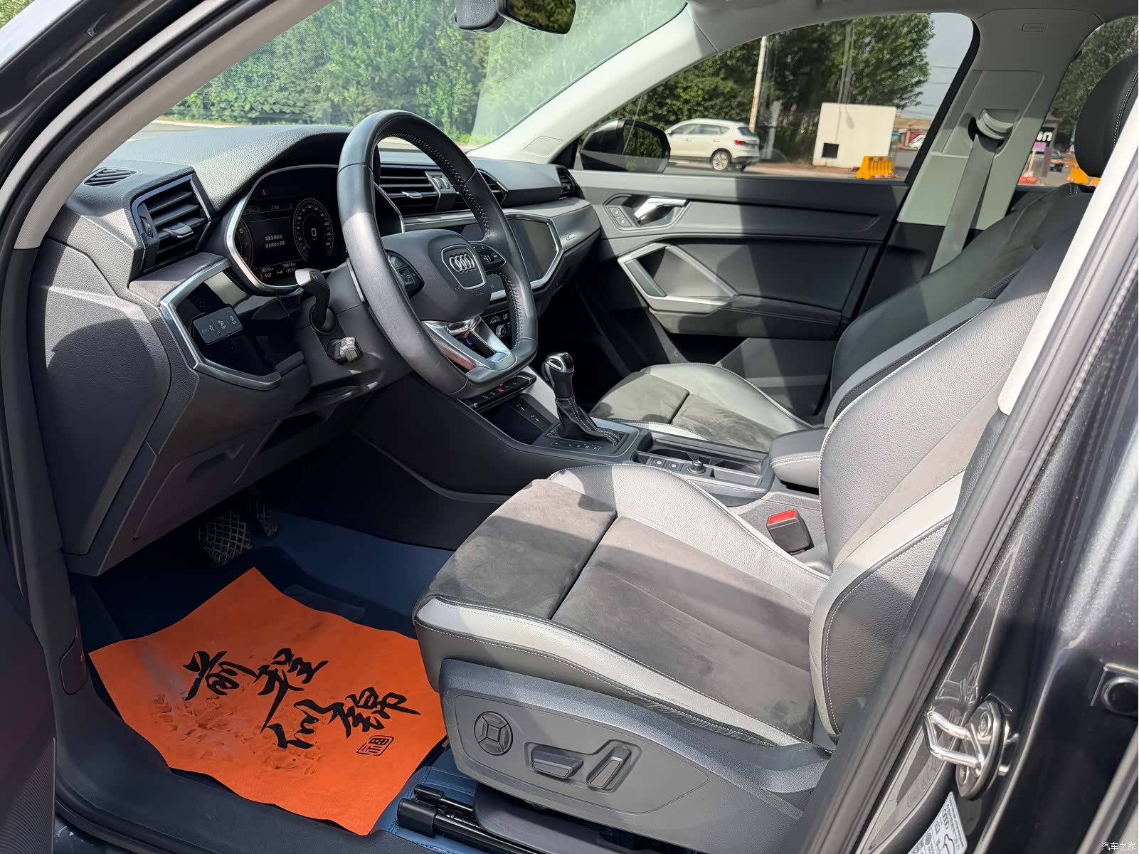 Audi Q3, 2022 4