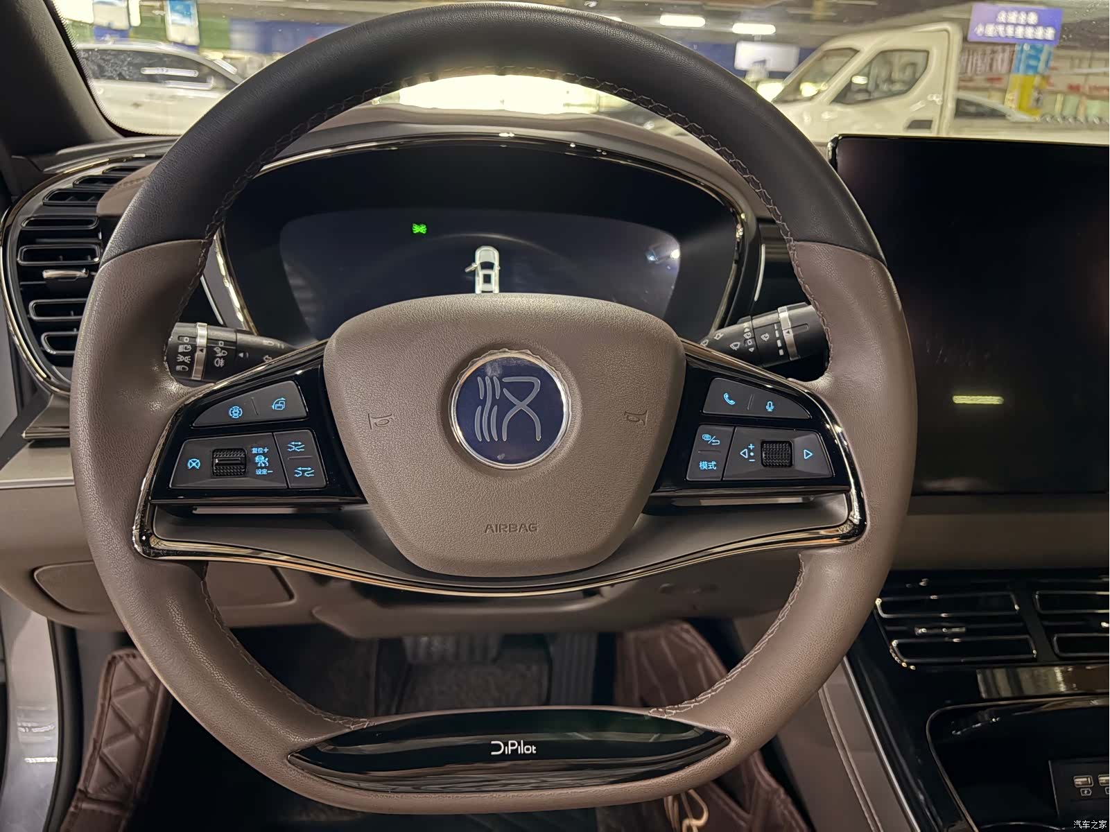 BYD Han, 2023 14