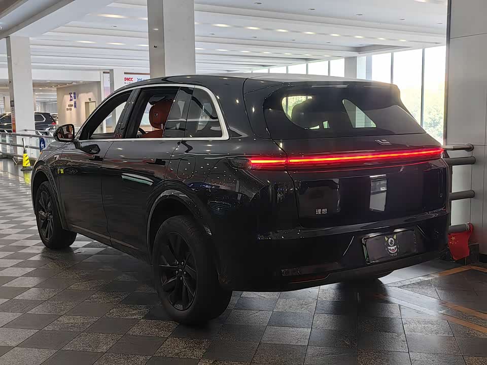 Li Auto Ideal L7