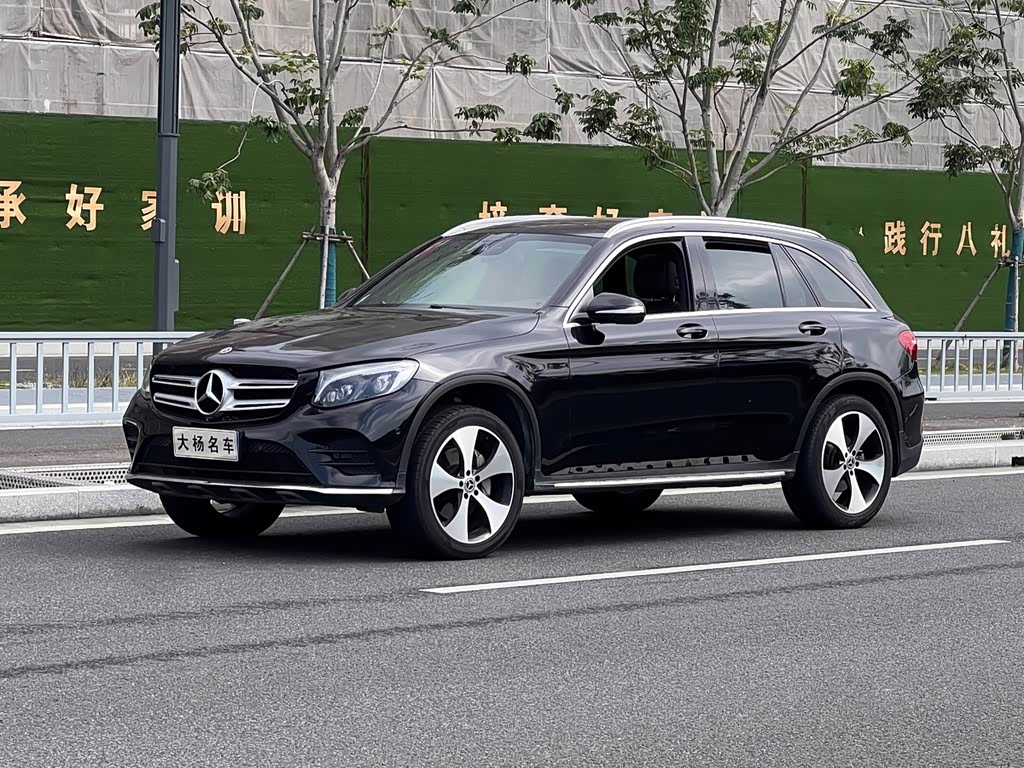 Mercedes-Benz GLC 2017 GLC 300 4MATIC Luxury