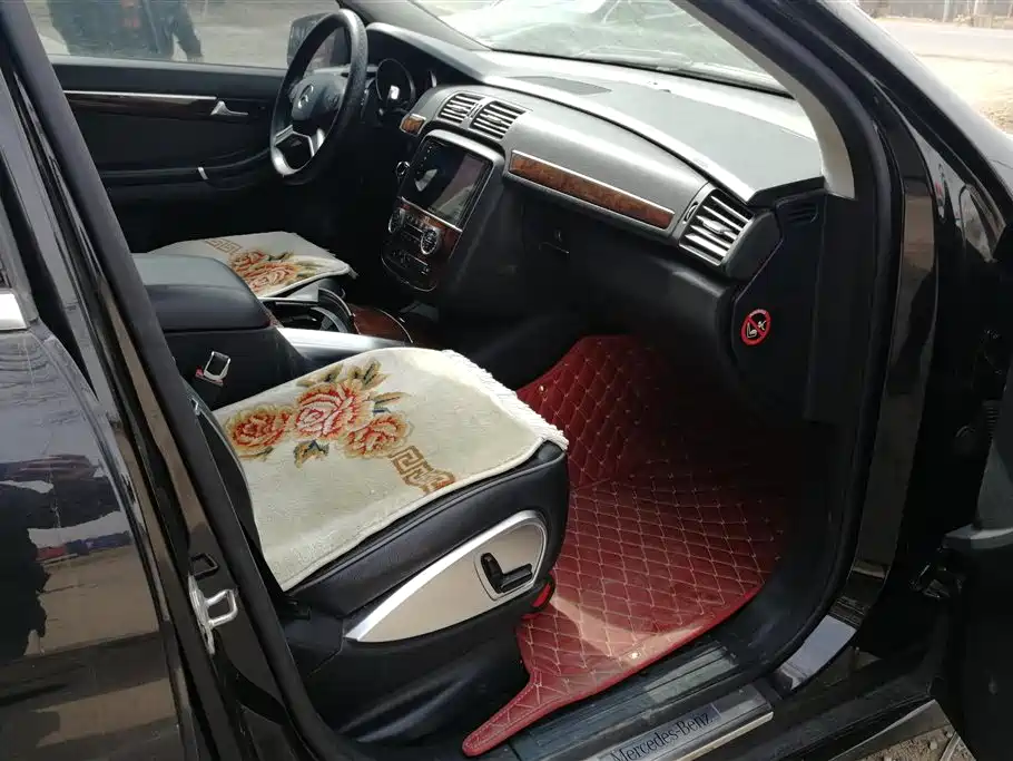 Mercedes-Benz R-class
