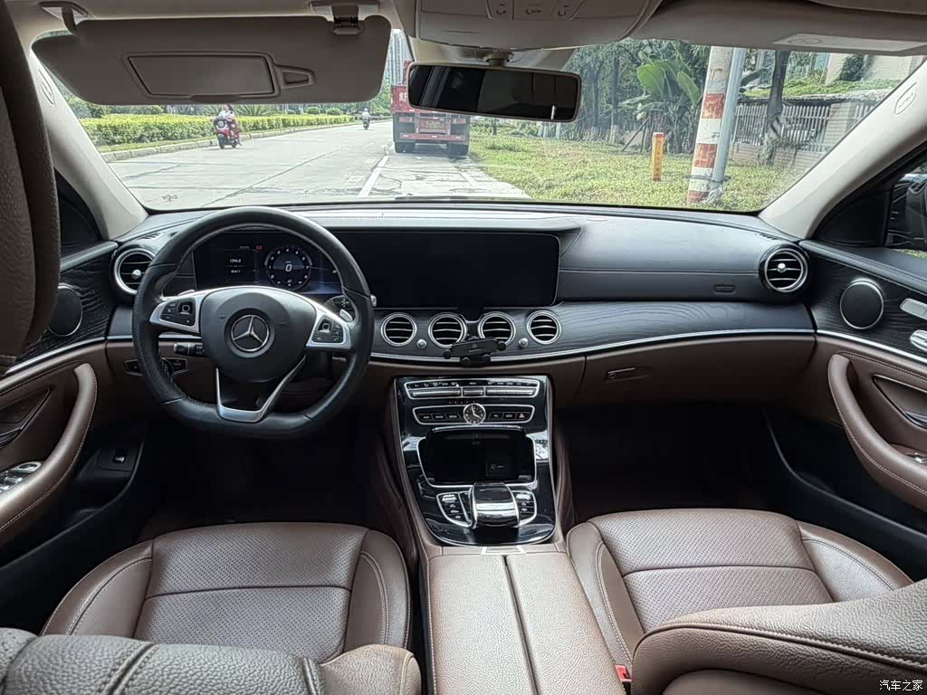 Mercedes-Benz E-Class, 2017 4
