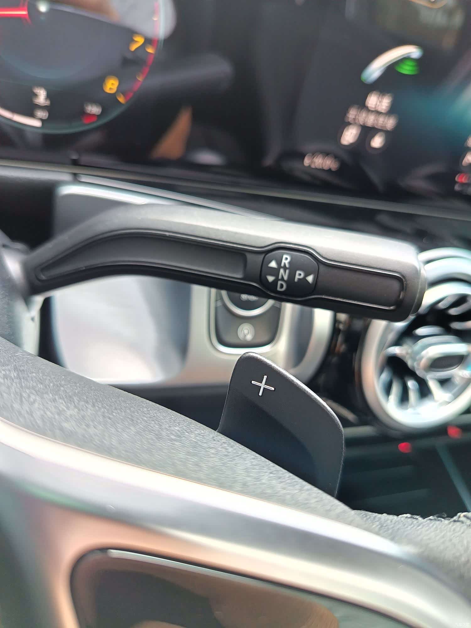Mercedes-Benz GLB, 2022 16
