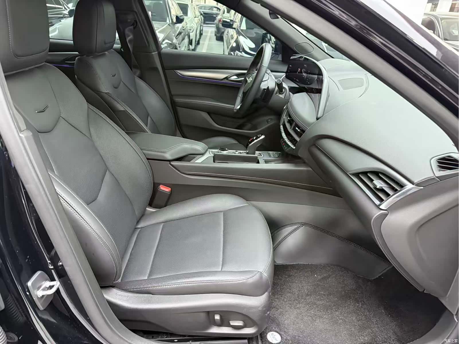 Cadillac CT5, 2023 13