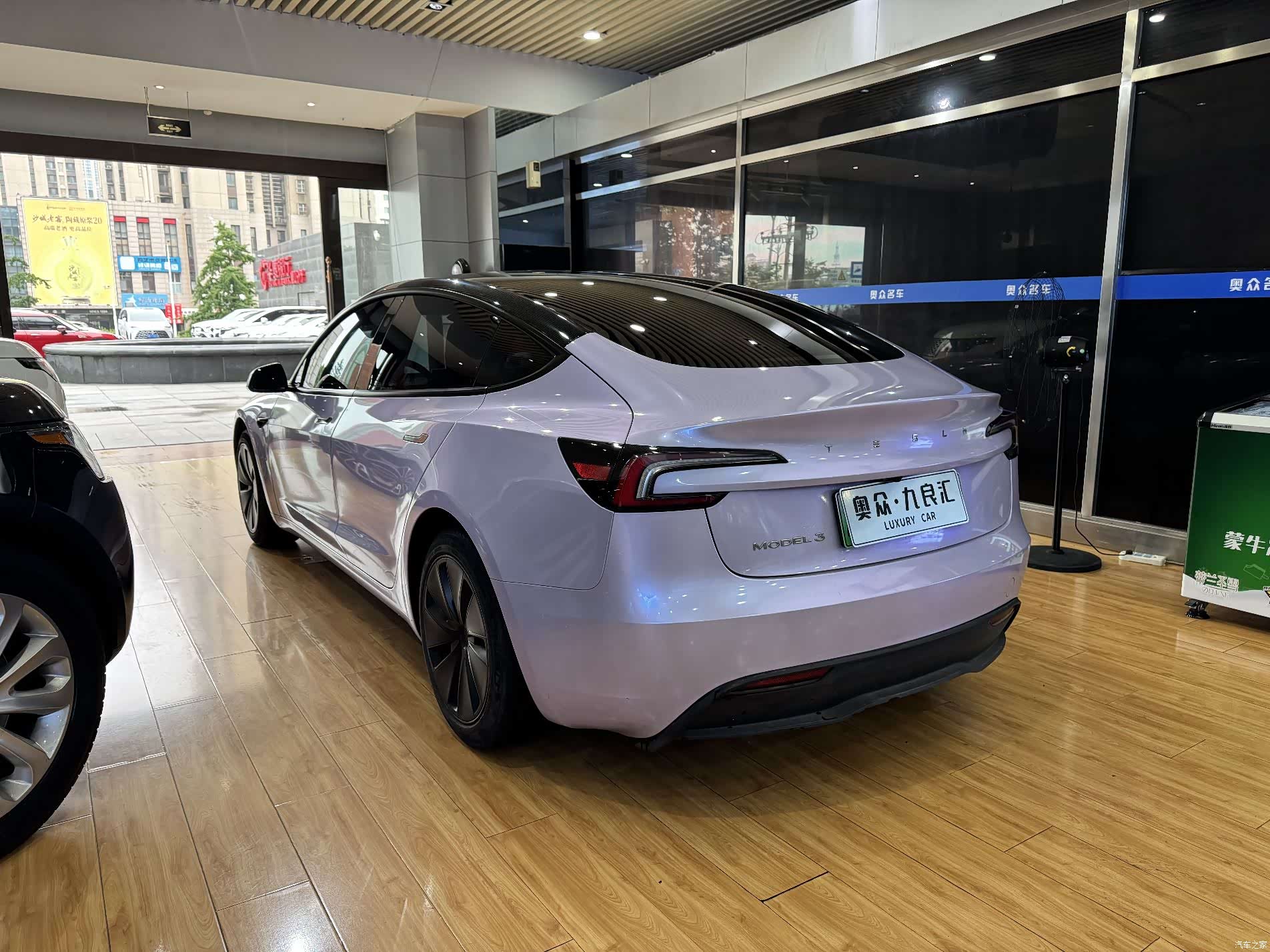 Tesla Model 3, 2024 15