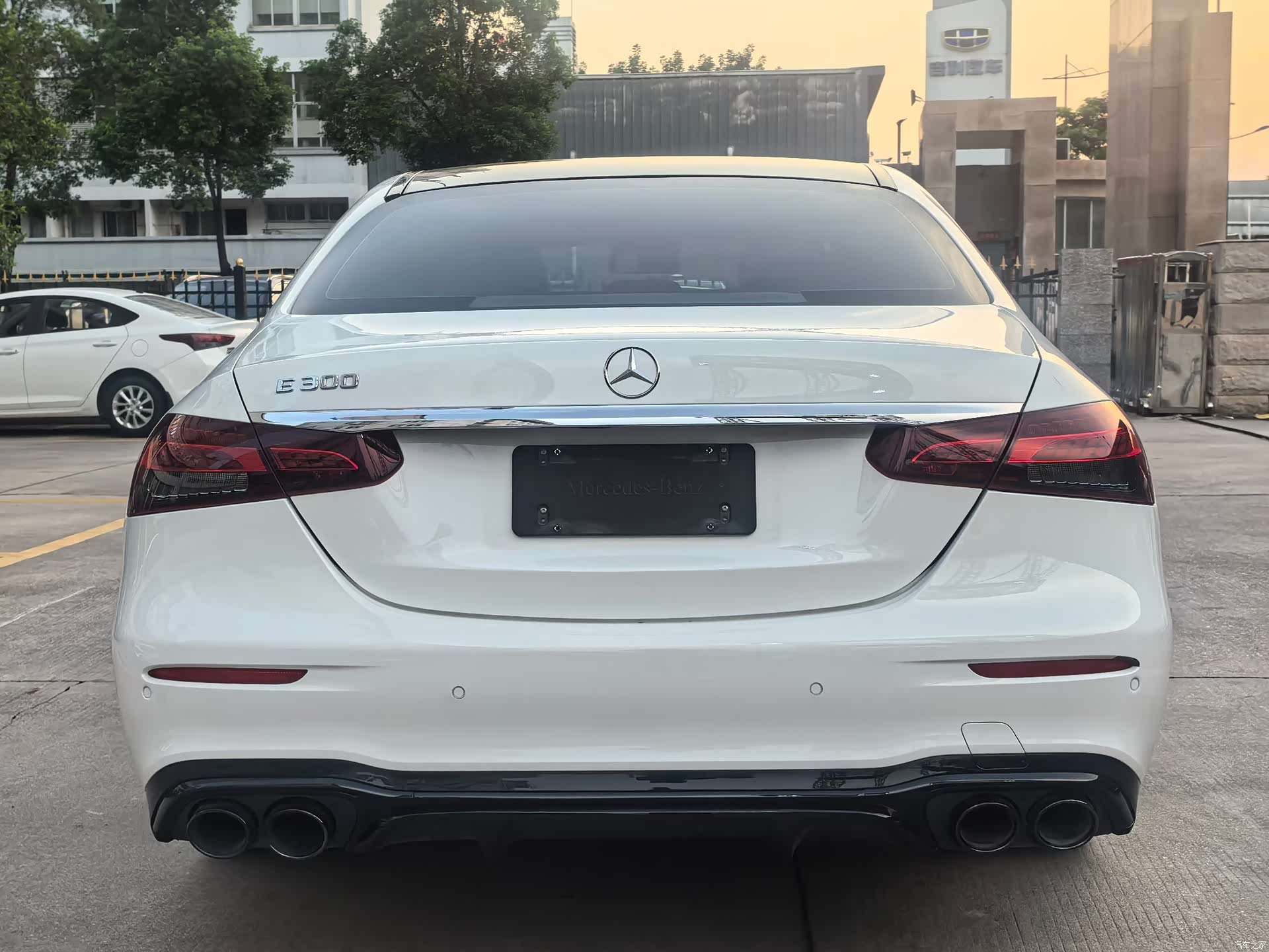 Mercedes-Benz E-Class, 2022 6