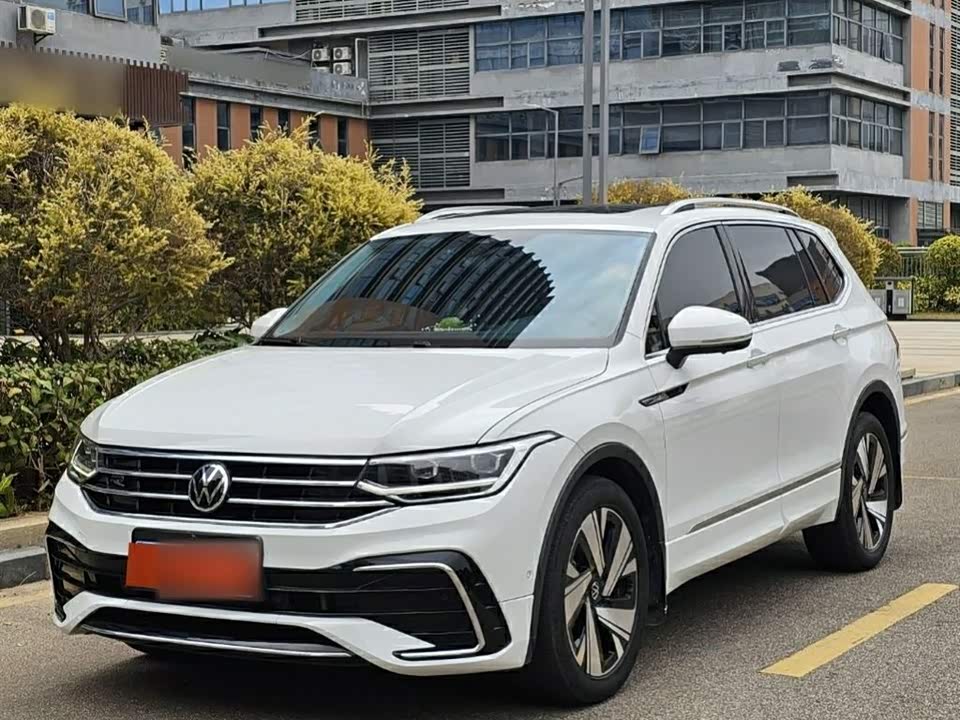Volkswagen Tiguan L