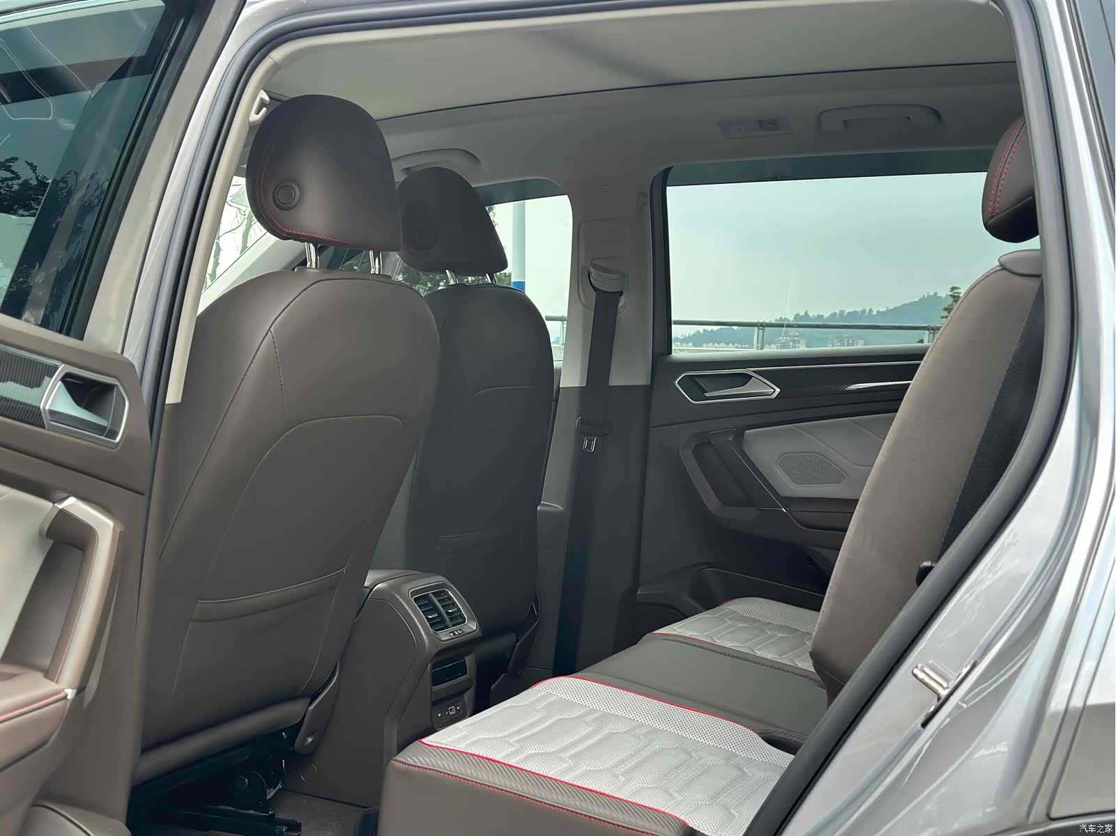Volkswagen Tiguan L, 2021 все фото