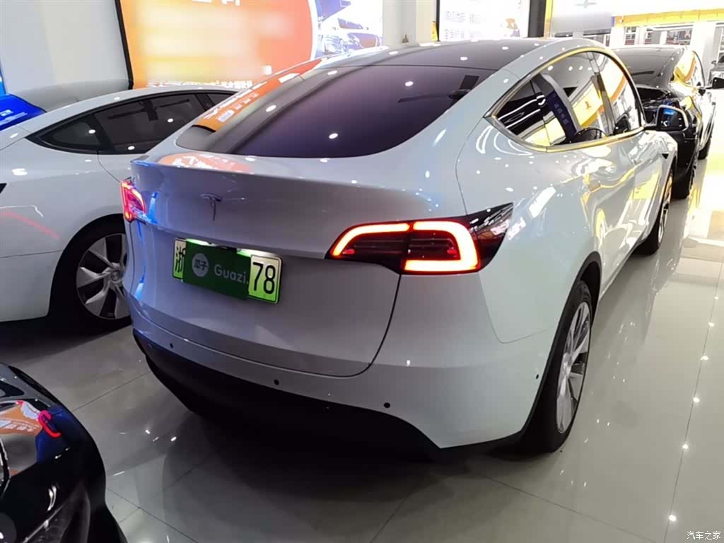 Tesla Model Y, 2022 7