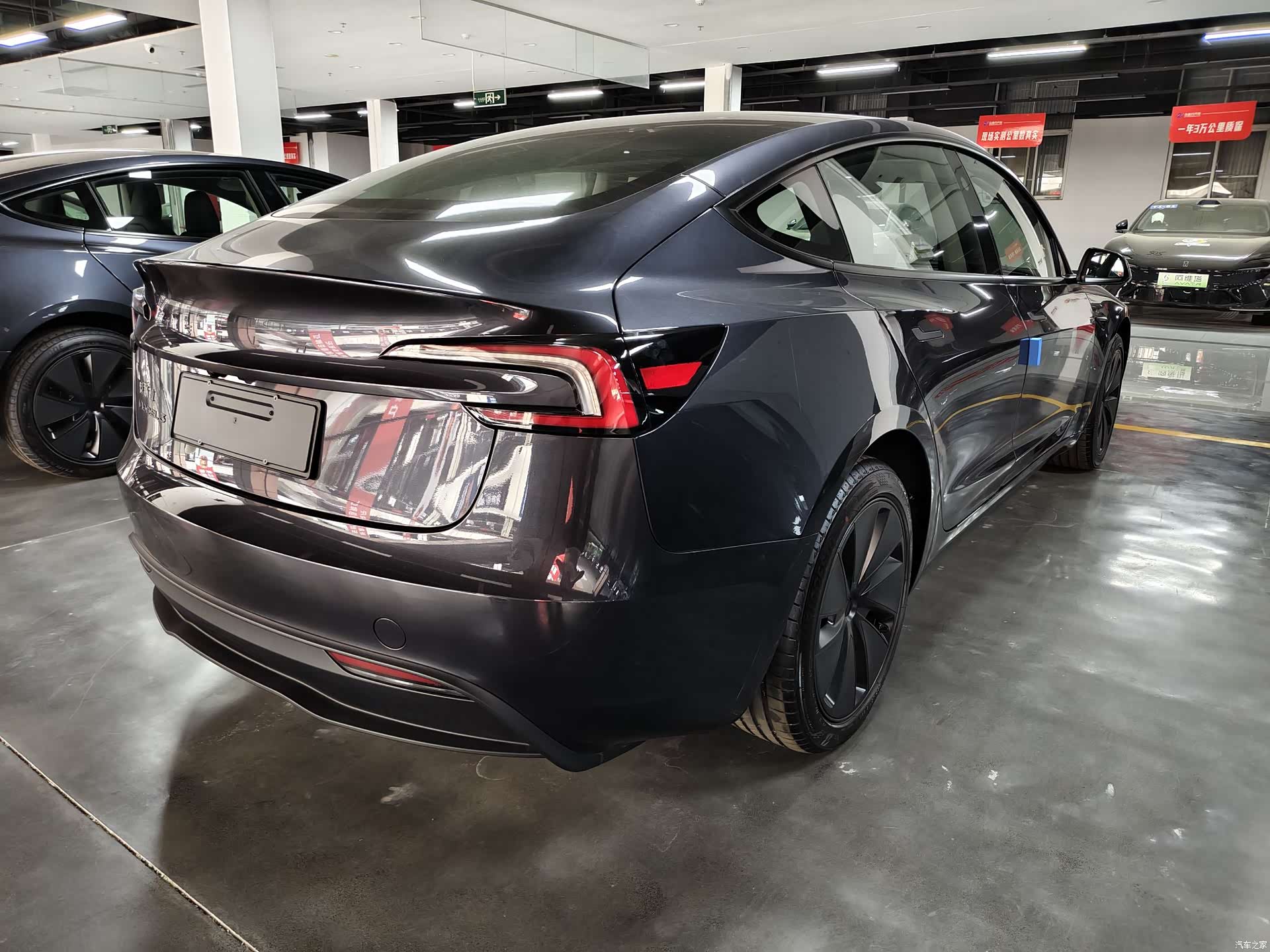 Tesla Model 3, 2026 12