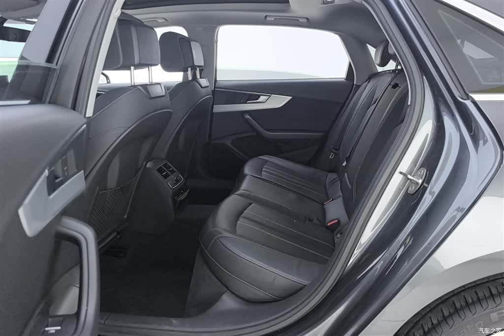 Audi A4L, 2021 11