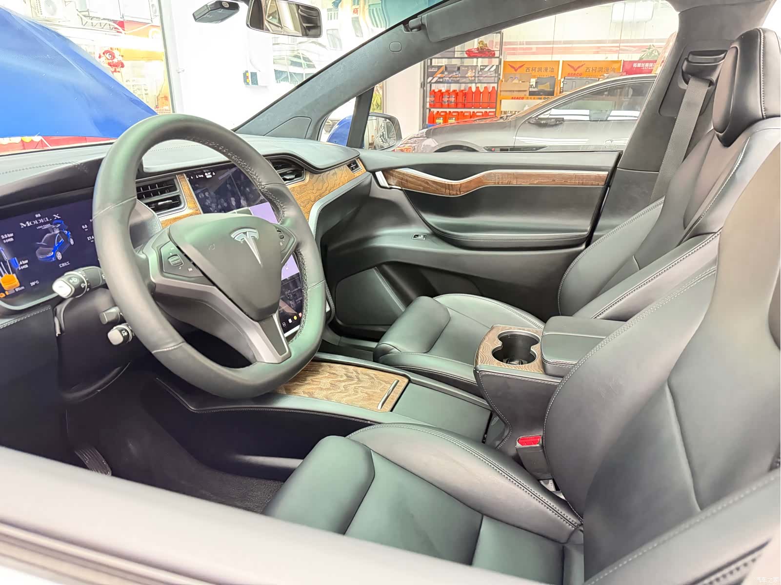 Tesla Model X, 2020 6