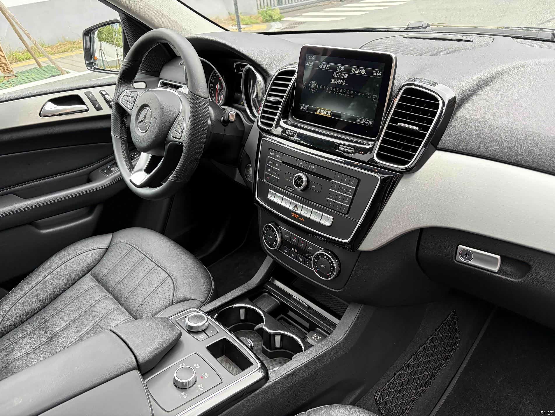 Mercedes-Benz GLE, 2016 9