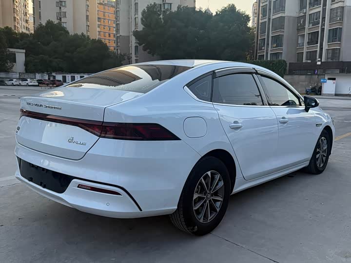 BYD Qin Plus 2023 guan jun ban DM-i 55KM Leading