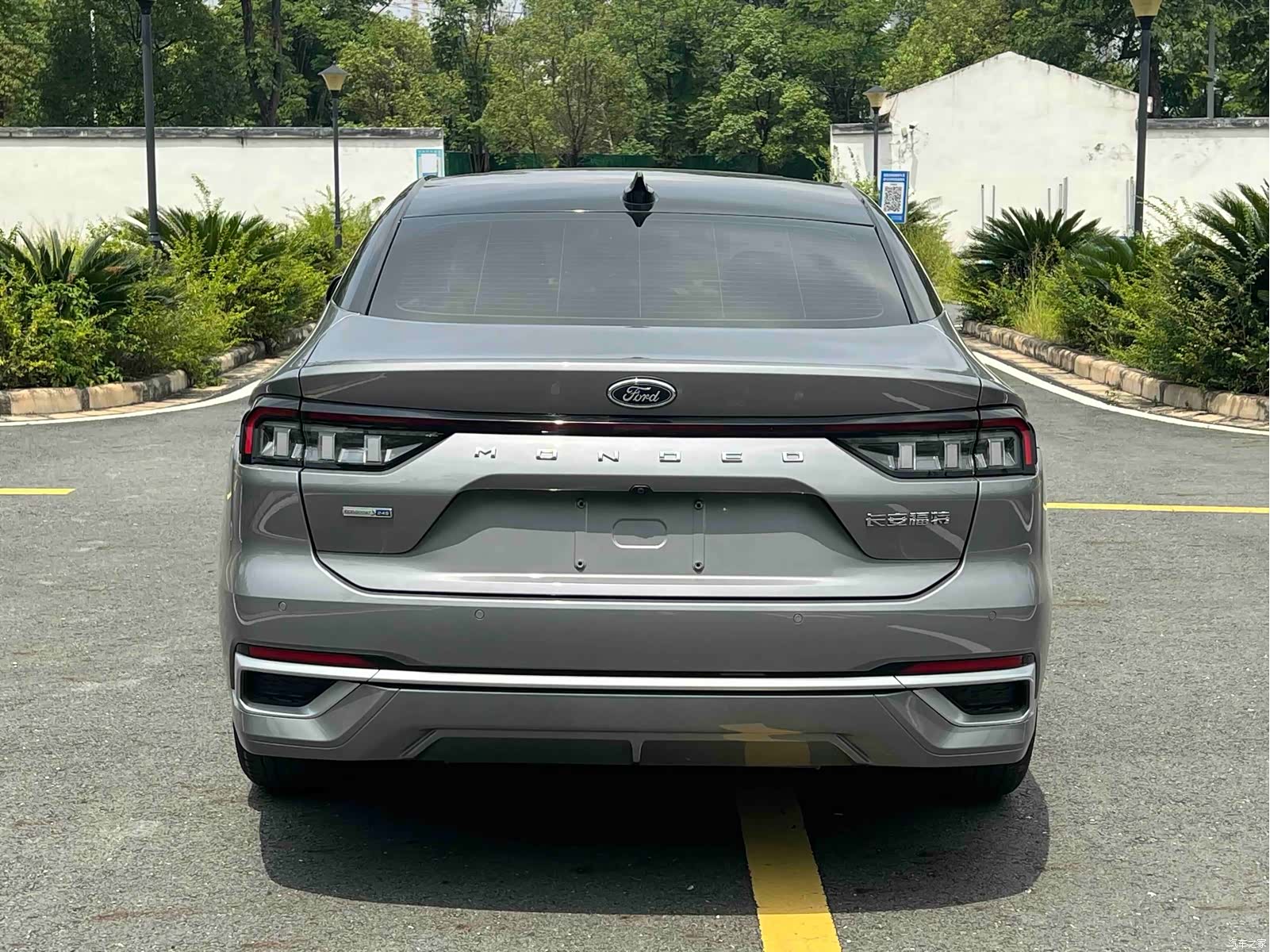 Ford Mondeo, 2022 все фото