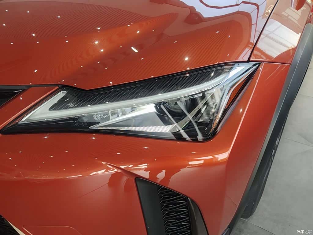 Lexus UX, 2020 24