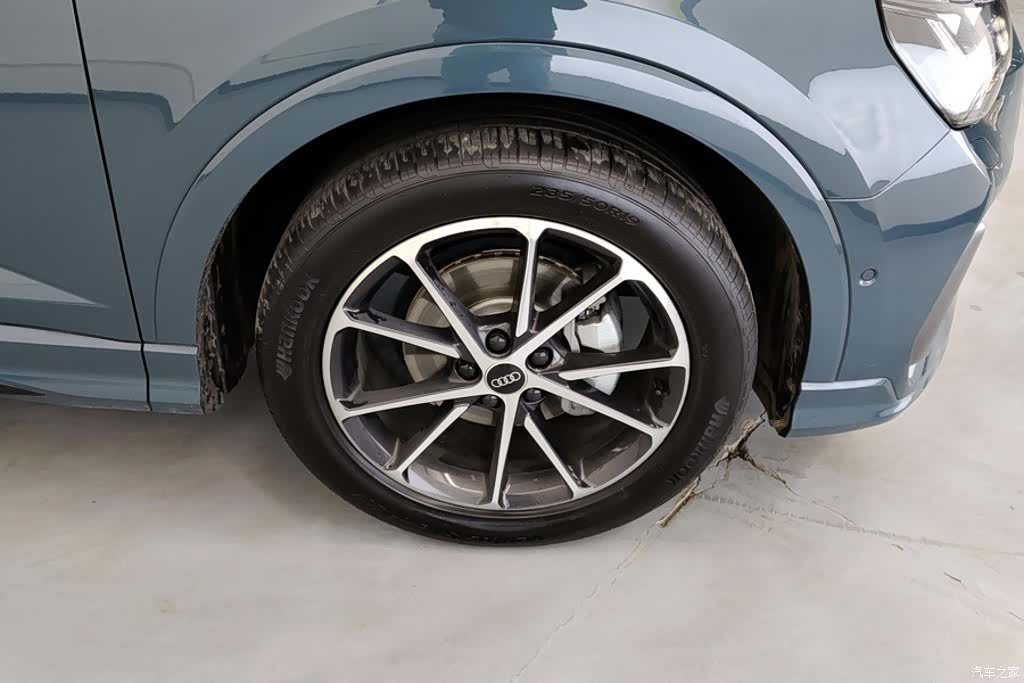 Audi Q3, 2023 6