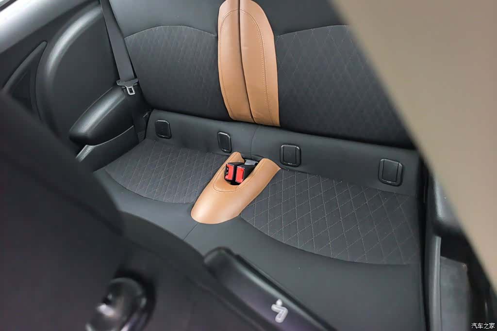 Mini Cooper, 2011 11