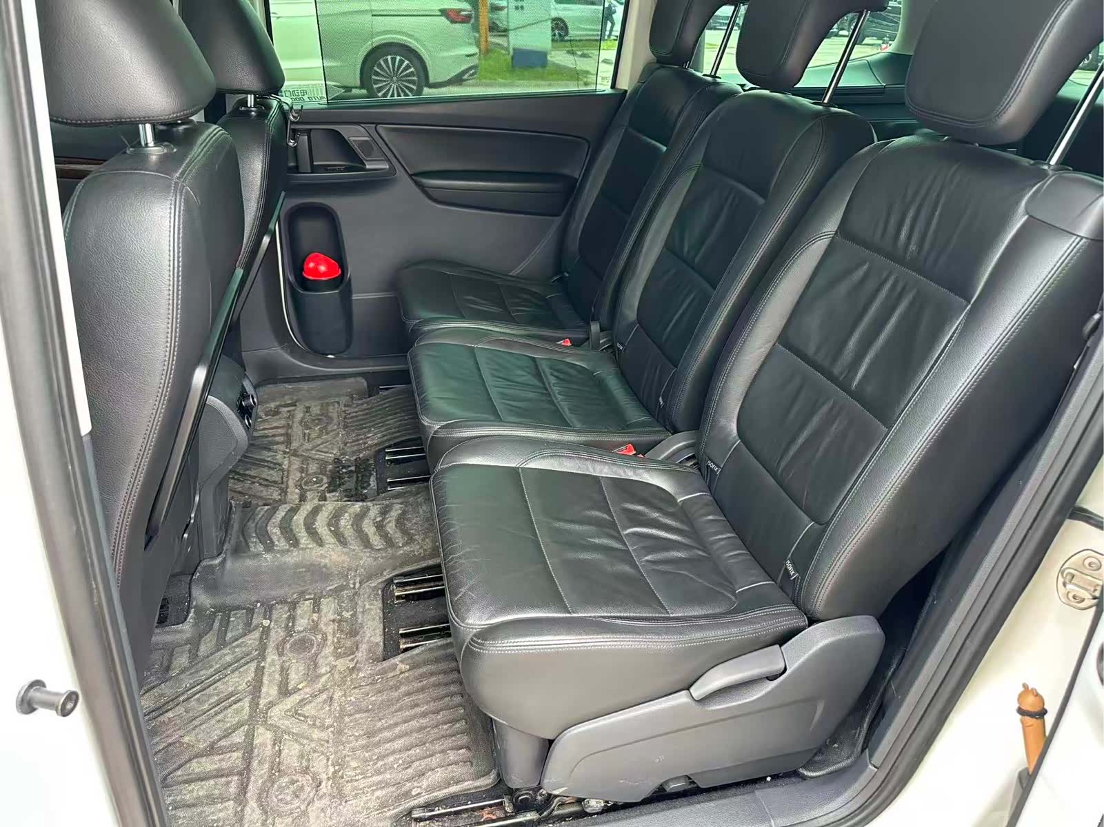 Volkswagen Xia, 2013 9